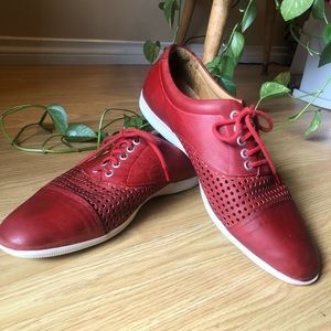 John Fluevog M10/W12 Flights SJO